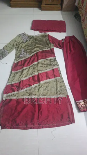 A Silk Three-Piece Set