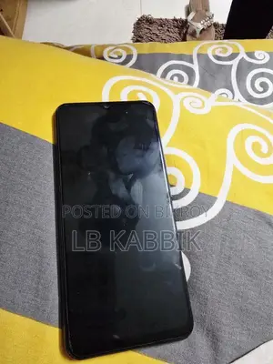 Vivo V21e 128 GB Purple