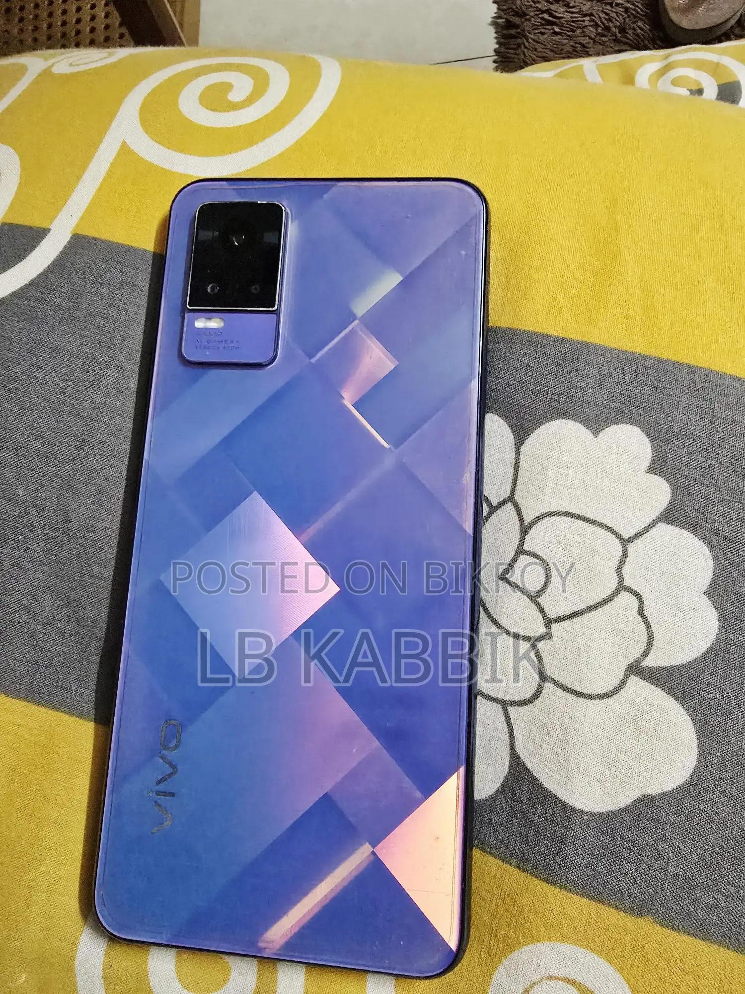 Vivo V21e 128 GB Purple