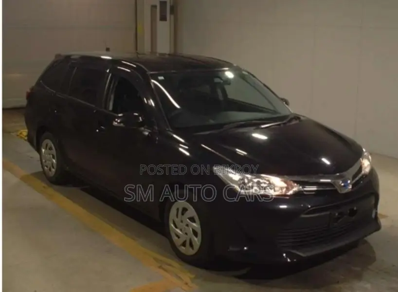 Toyota Fielder Hybrid EX Black 2021