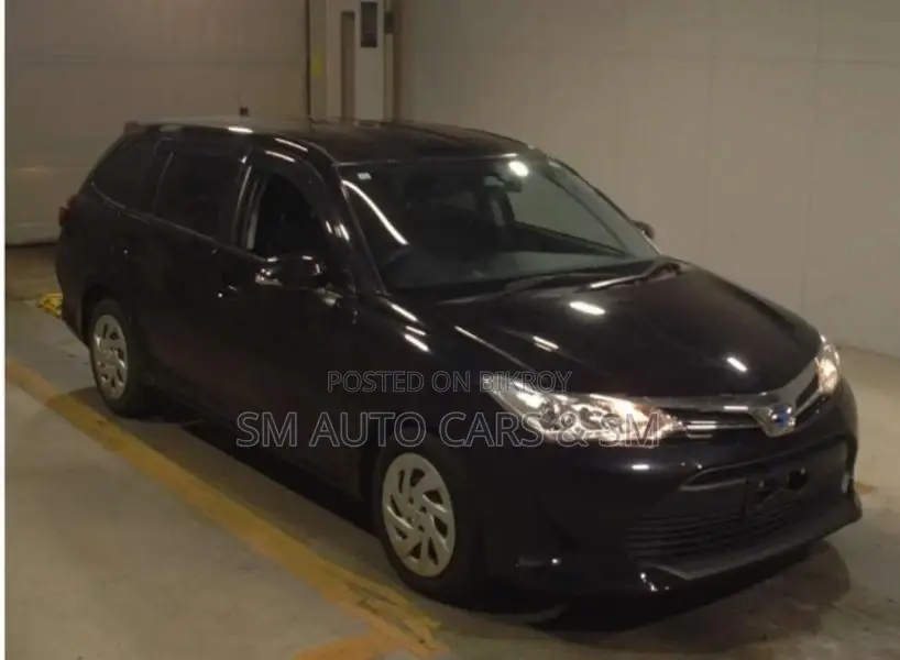 Toyota Fielder Hybrid EX Black 2021