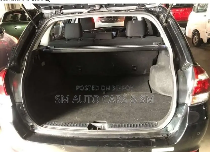 Toyota Fielder Hybrid EX Black 2021