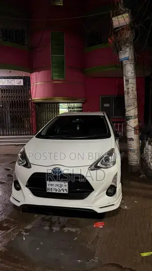 Toyota Aqua 2016