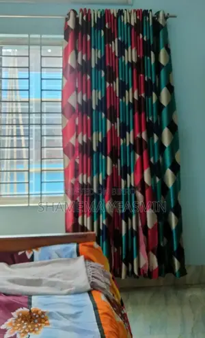 একবারে নতুন এবং খুবই ভালো কোয়ালিটির পর্দা সেল করা হবে