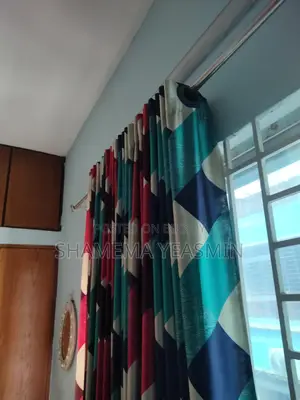 একবারে নতুন এবং খুবই ভালো কোয়ালিটির পর্দা সেল করা হবে
