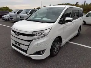 Toyota Noah Non-Hybrid 2021