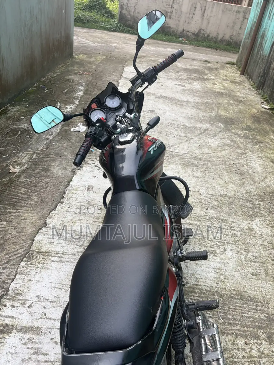 Bajaj Discover 125 . 2017