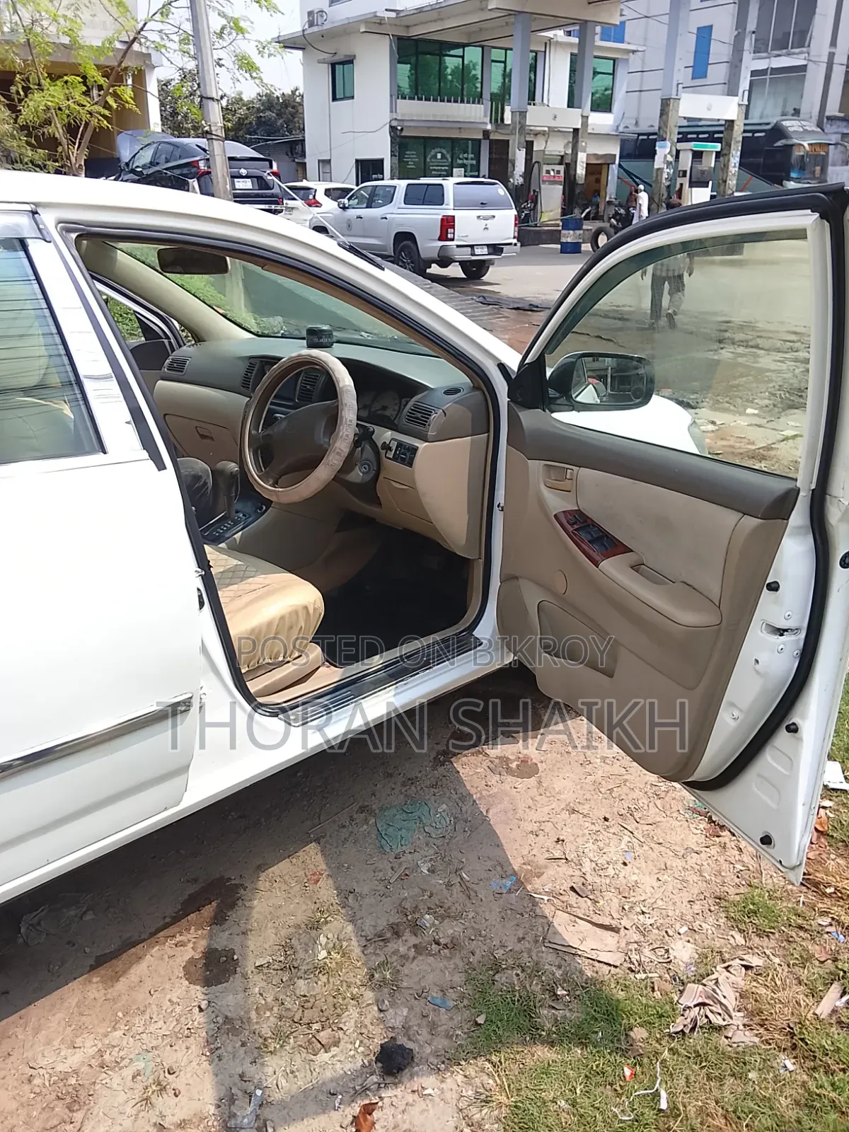 Toyota Corolla 2004 White