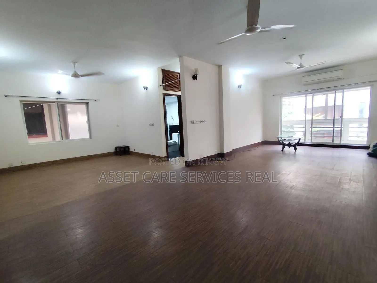Un-Furnished 3Bed Exclusive Apartment Rent Baridhara Diplomatic Zone