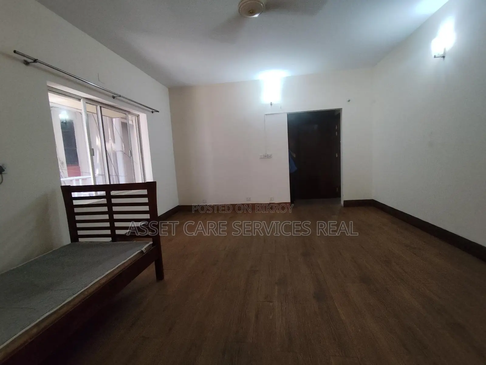 Un-Furnished 3Bed Exclusive Apartment Rent Baridhara Diplomatic Zone