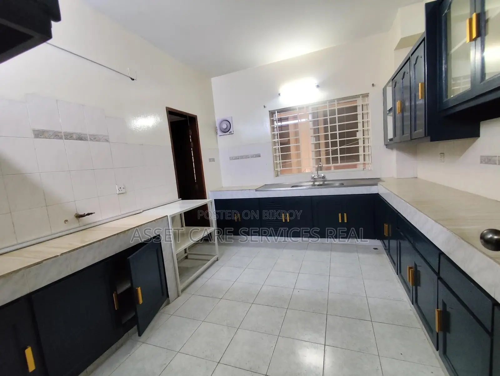 Un-Furnished 3Bed Exclusive Apartment Rent Baridhara Diplomatic Zone