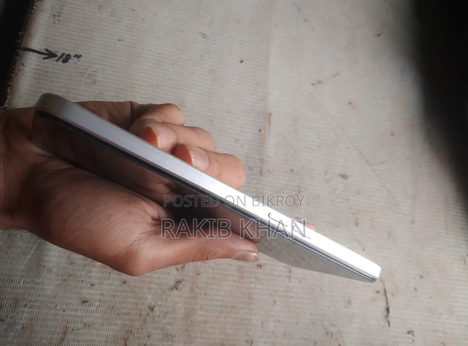 Oppo Reno8 128 GB White