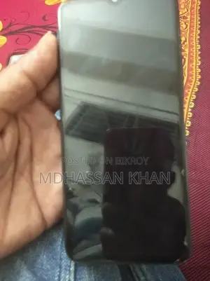 Vivo Y20 . (Used)