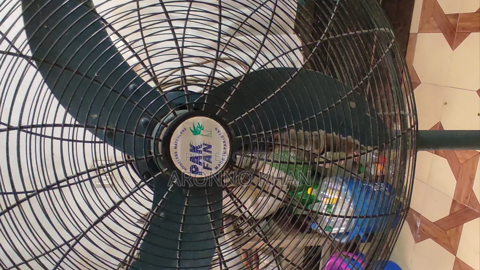 Pakistani Storm Fan