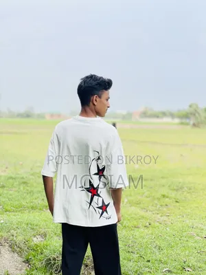 প্রিমিয়াম ড্রপ শোল্ডার টি-শার্ট - ট্রেন্ডি ওভারসাইজড লুক"