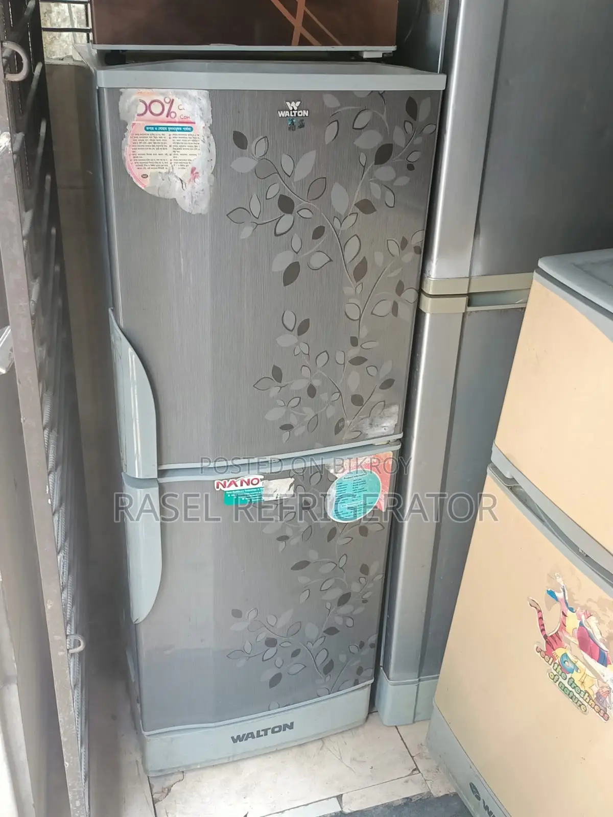 নতুনের মতো একটি 14 CFT walton ফিরিজ বিক্রি করা হবে