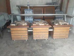 এস এস ও মেহগুনি কাঠের সোফা