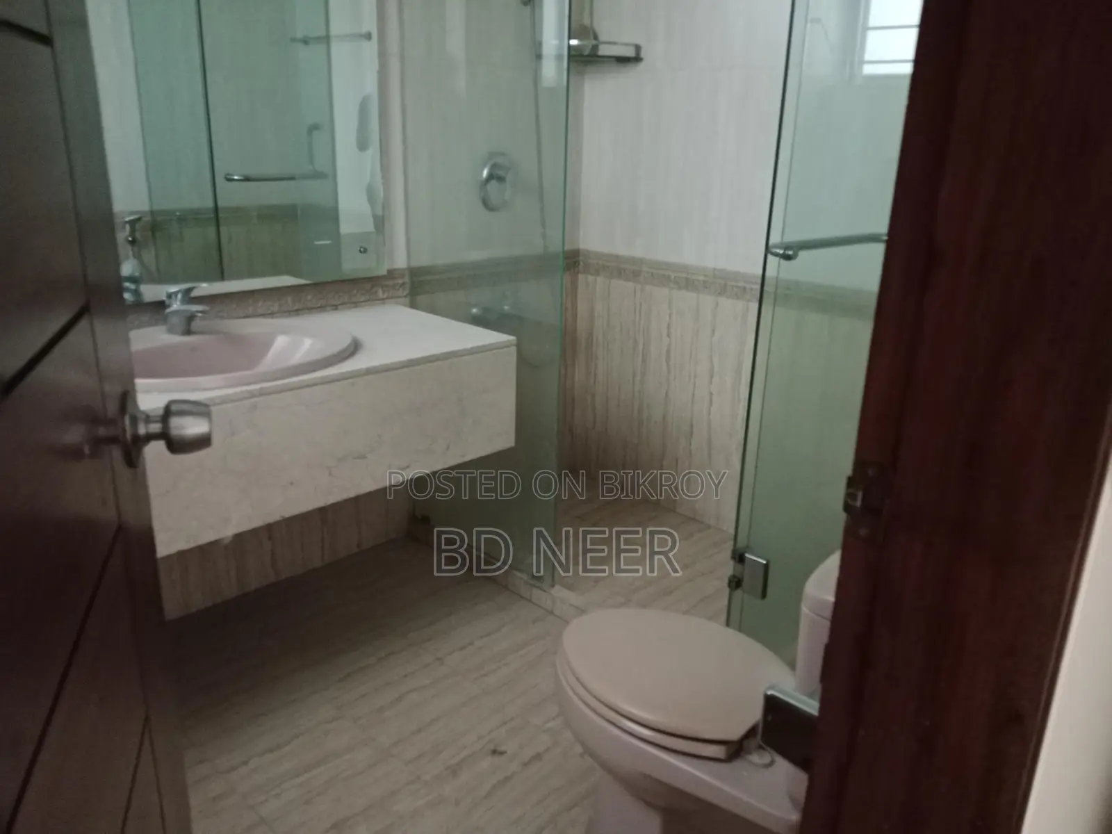 Good Looking 4000 Sq Ft 4 Bed room apt rent in Gulshan