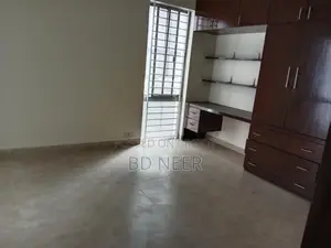 Good Looking 4000 Sq Ft 4 Bed room apt rent in Gulshan
