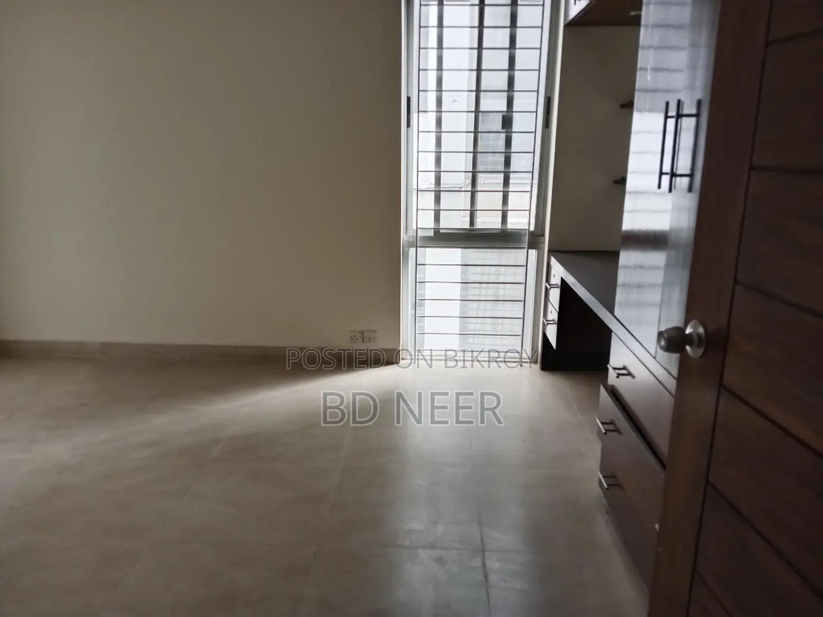 Good Looking 4000 Sq Ft 4 Bed room apt rent in Gulshan