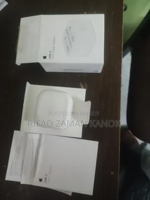 সেল দেওয়া হবে Apple Charger