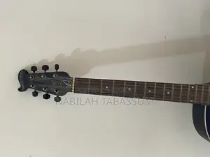 Urgent guitar for sale.