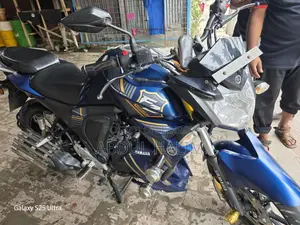 Yamaha FZS 2020