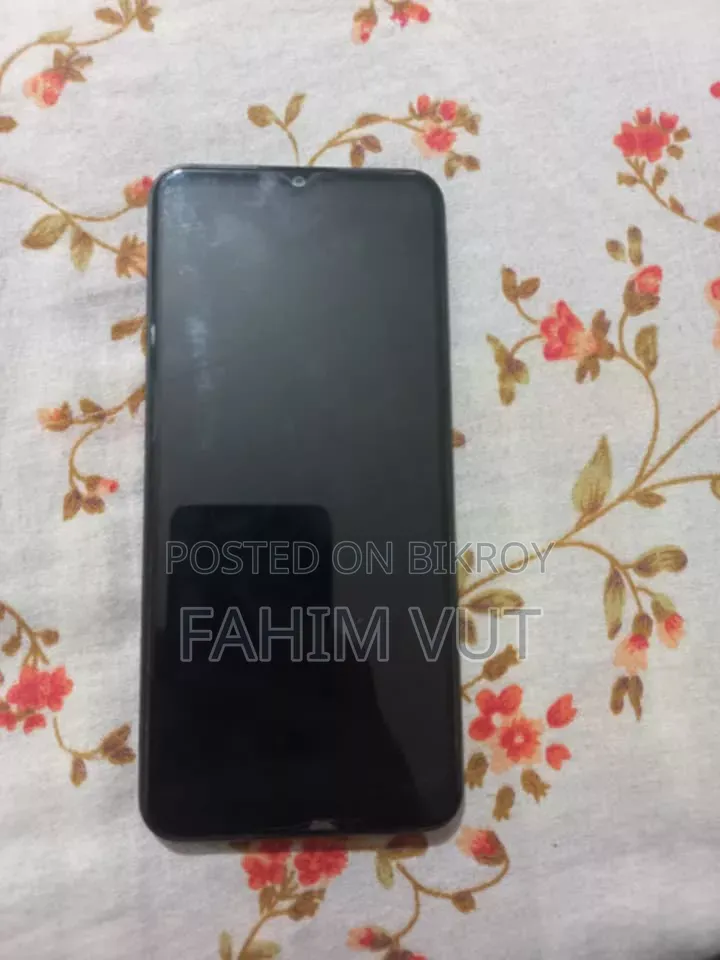 Vivo Y16 64 GB Black
