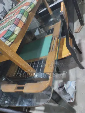 6-Chair Dining Table in Fresh Condition