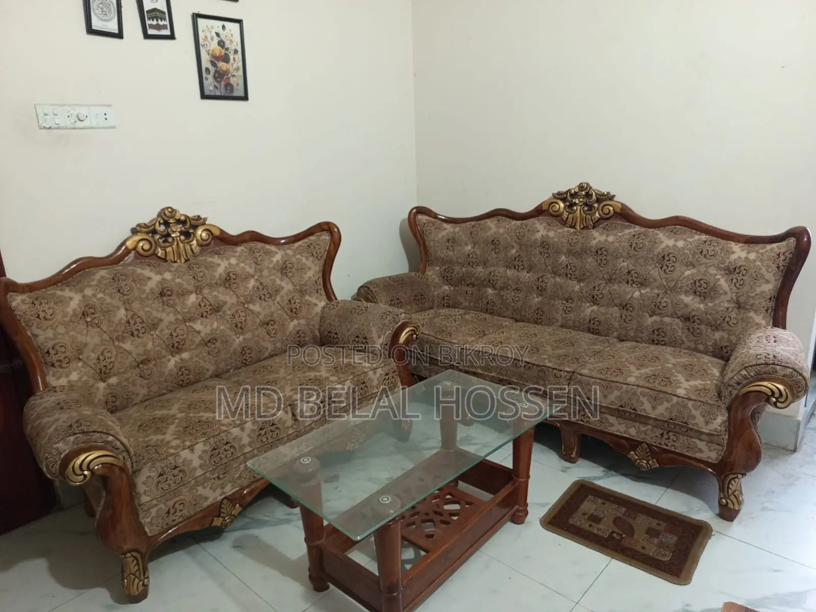 Gorgeous 5-Seat Sofa Set with Tea Table - Urgent Sale