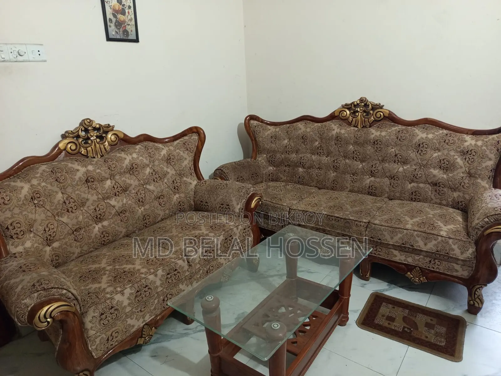 Gorgeous 5-Seat Sofa Set with Tea Table - Urgent Sale