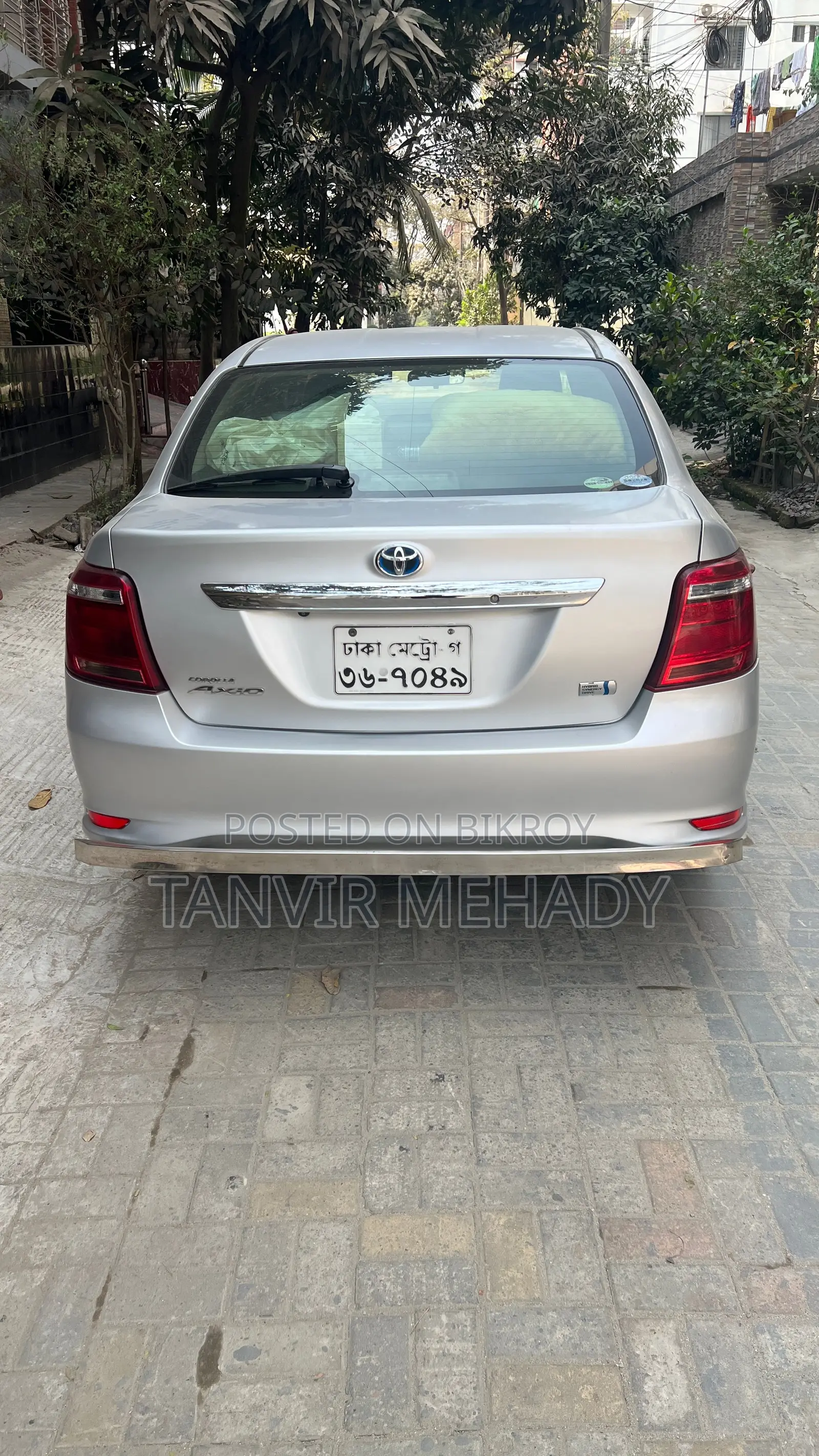 Toyota Axio Hybrid 2017