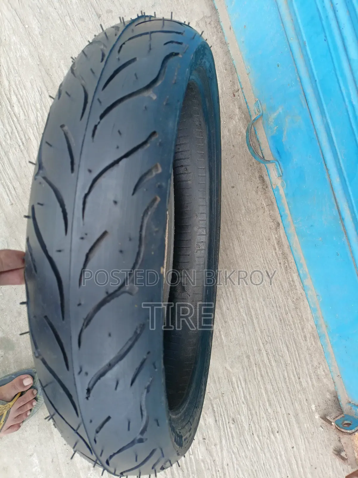 Retreading Tyre (100/80-17)