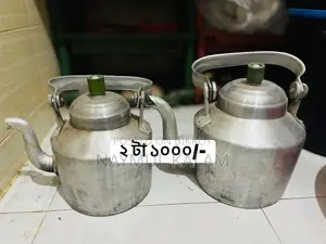 একদম নতুন কেটলি