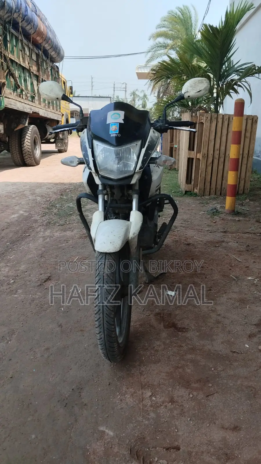 Hero Hunk White 2018