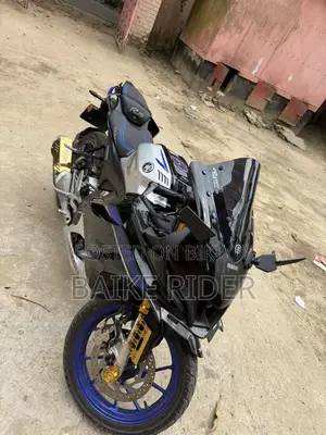 Yamaha R15 . 2023
