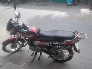 Bajaj CT 100 2011 Red