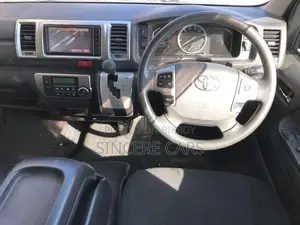 Toyota Hiace SUPER GL PUSH LED 2021