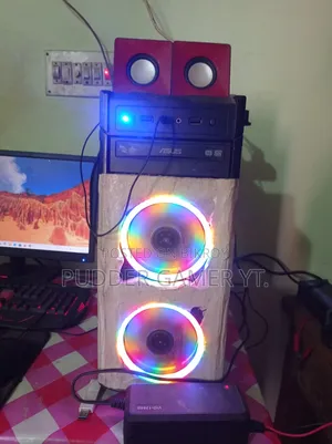 Desktop Computer 8GB AMD Ryzen 3 SSD 1T