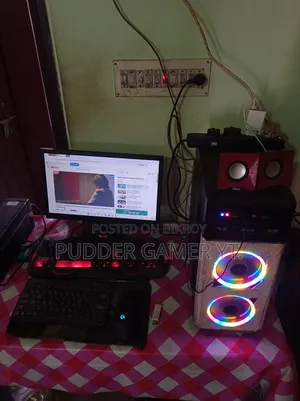 Desktop Computer 8GB AMD Ryzen 3 SSD 1T