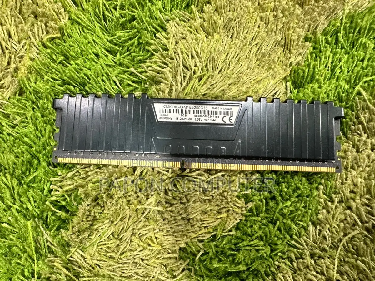 Corsair Vengeance LPX 16GB DDR4 DRAM 3200MHz RAM