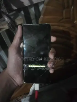Samsung Galaxy S10 (Used)