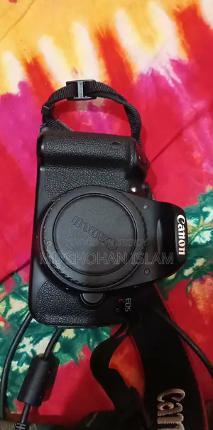 Cannon EOS Kiss x7i/ 700d