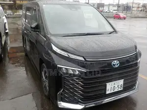 Toyota Voxy S-Z PKG 4.0 BLACK 2023