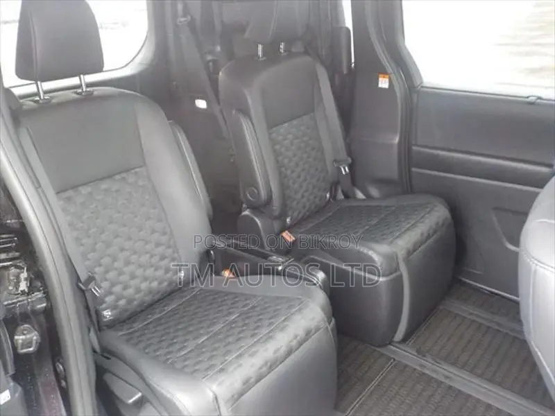 Toyota Voxy S-Z PKG 4.0 BLACK 2023