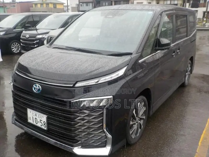 Toyota Voxy S-Z PKG 4.0 BLACK 2023