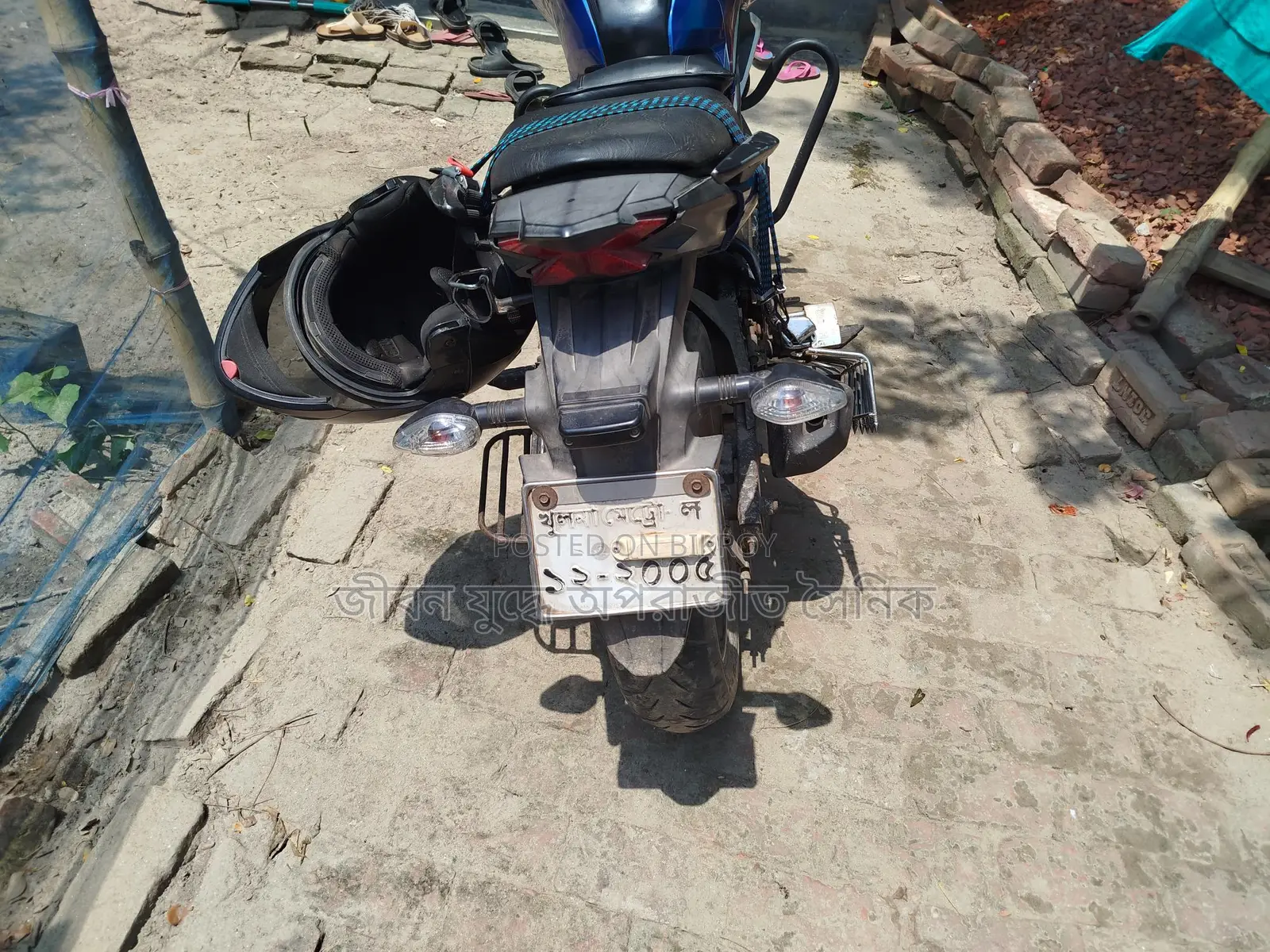 Honda Hornet V1 2018