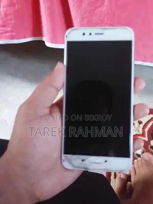 Huawei Nova 3 . (Used)