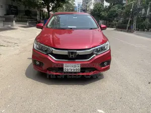 Honda Grace 1.5 Hybrid AWD 2019 Red