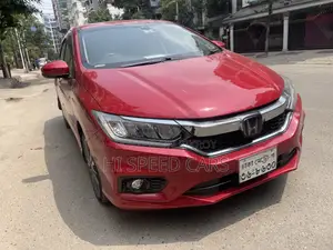 Honda Grace 1.5 Hybrid AWD 2019 Red